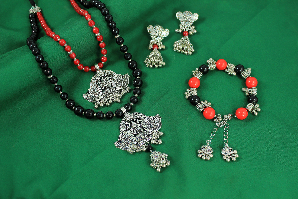 JFL-Jewellery for Less Red, Green & Black Cotton Thread Jewellery Set – Necklace, Earrings & Bracelet with Oxidised Silver Dome‑Shaped Jhumka Pendants & Bead Drops – Women & Girls – Navratri, Garba