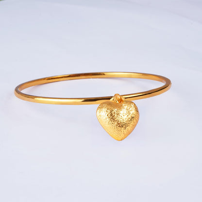 Romantics Day Ideafor Herwomen Wifegirlfriendloverfiancecrush 'S Special One Gram Gold Plated Hanging Heart Banglebracelet.