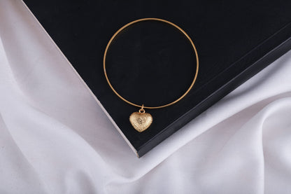 Romantics Day Ideafor Herwomen Wifegirlfriendloverfiancecrush 'S Special One Gram Gold Plated Hanging Heart Banglebracelet.