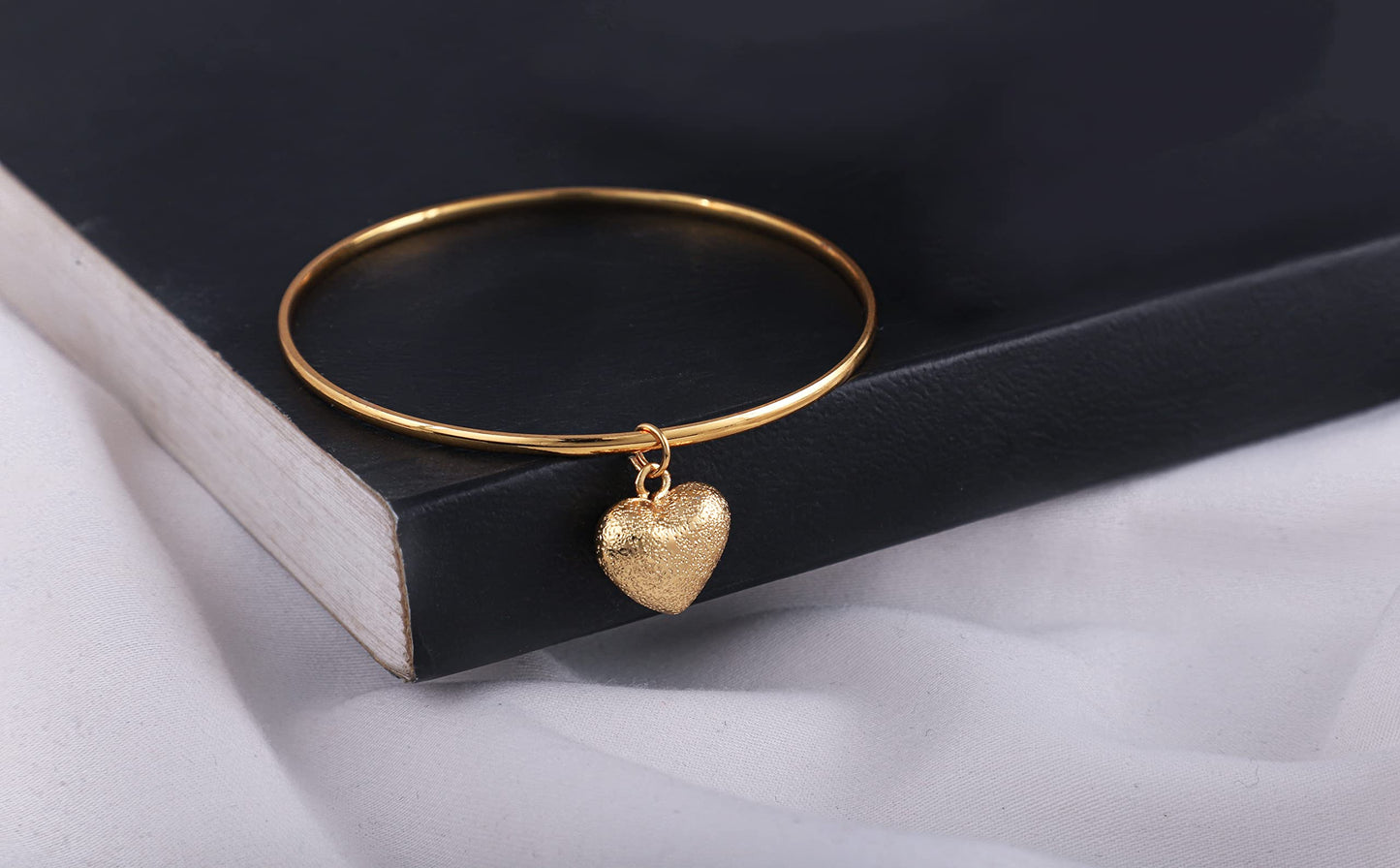 Romantics Day Ideafor Herwomen Wifegirlfriendloverfiancecrush 'S Special One Gram Gold Plated Hanging Heart Banglebracelet.