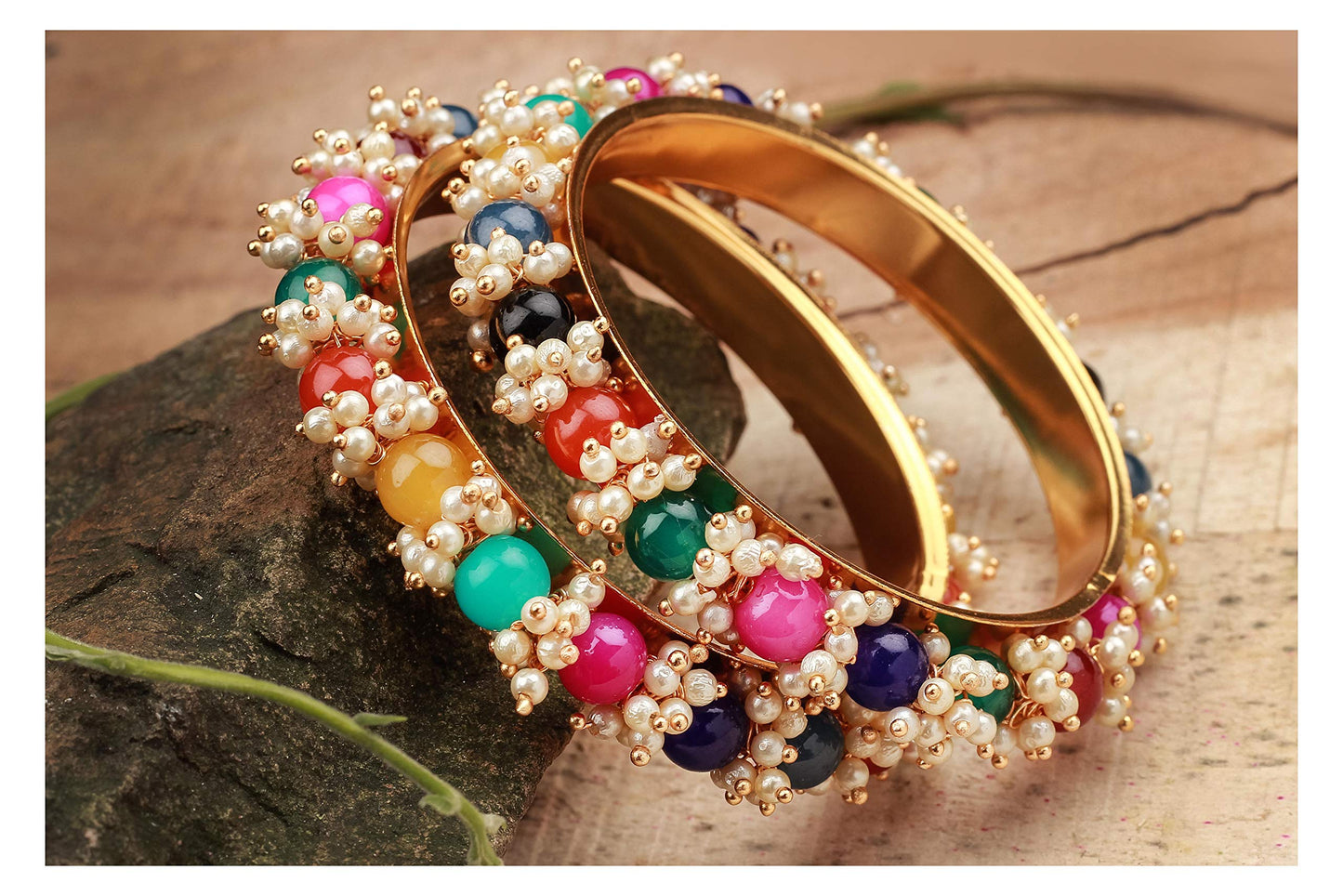 Women'S Gold Plated Cluster Pearl And Dark Beads Bangle Set (Multicolour)