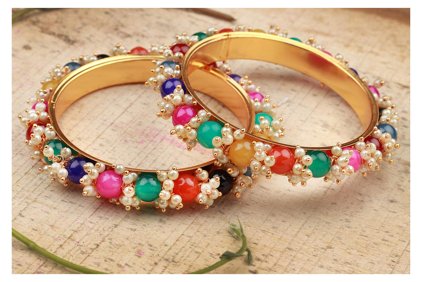 Women'S Gold Plated Cluster Pearl And Dark Beads Bangle Set (Multicolour)