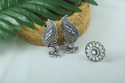 Navratri Oxidised Peacock Ear Cuff & Ring Set – Mirror & Pearl Combo