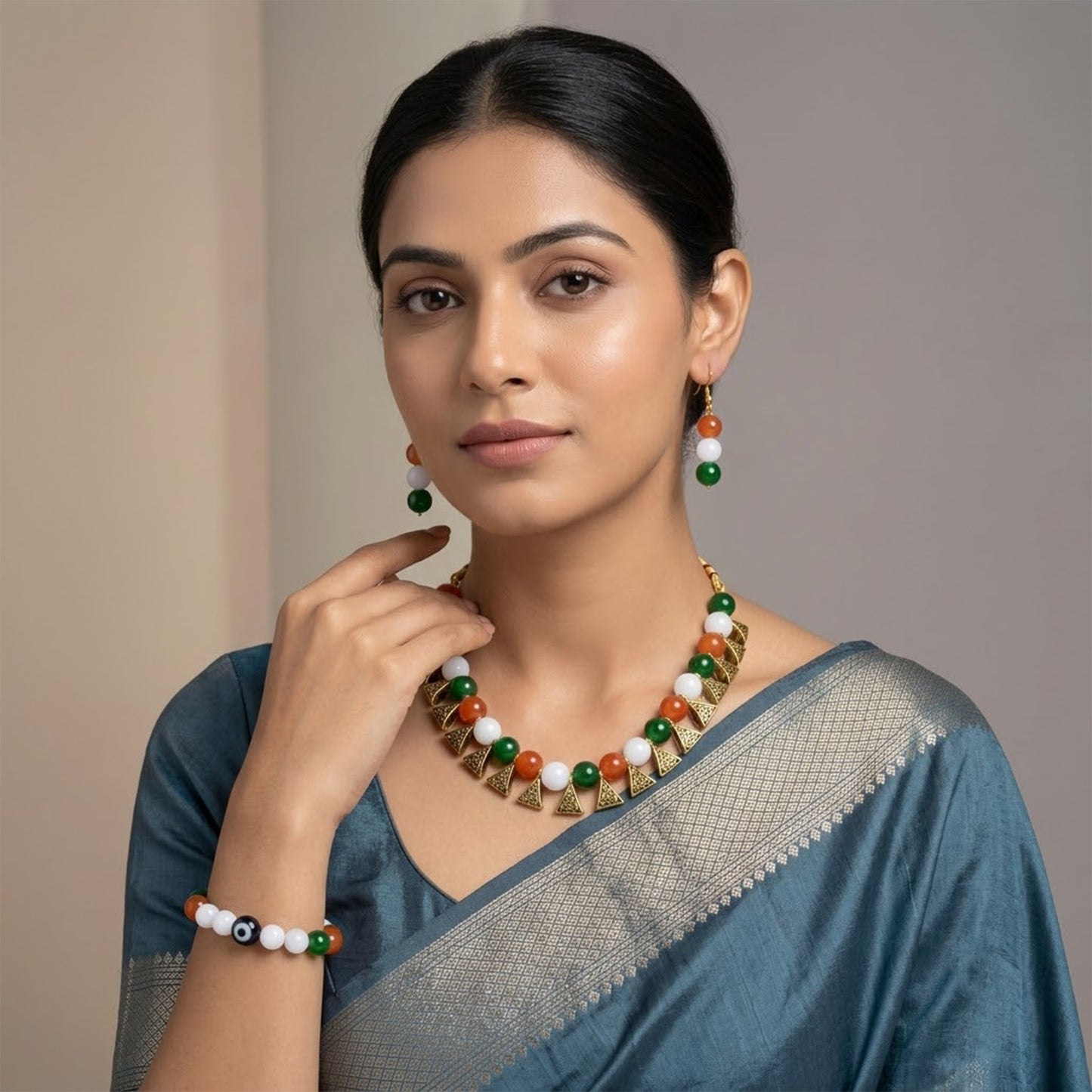 Fancy Tricolour Necklace & Bracelet Set – Independence Day Special