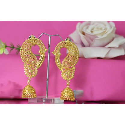Gold-Plated Floral Ear Cuff Earrings – Minimalist Statement Jewelry