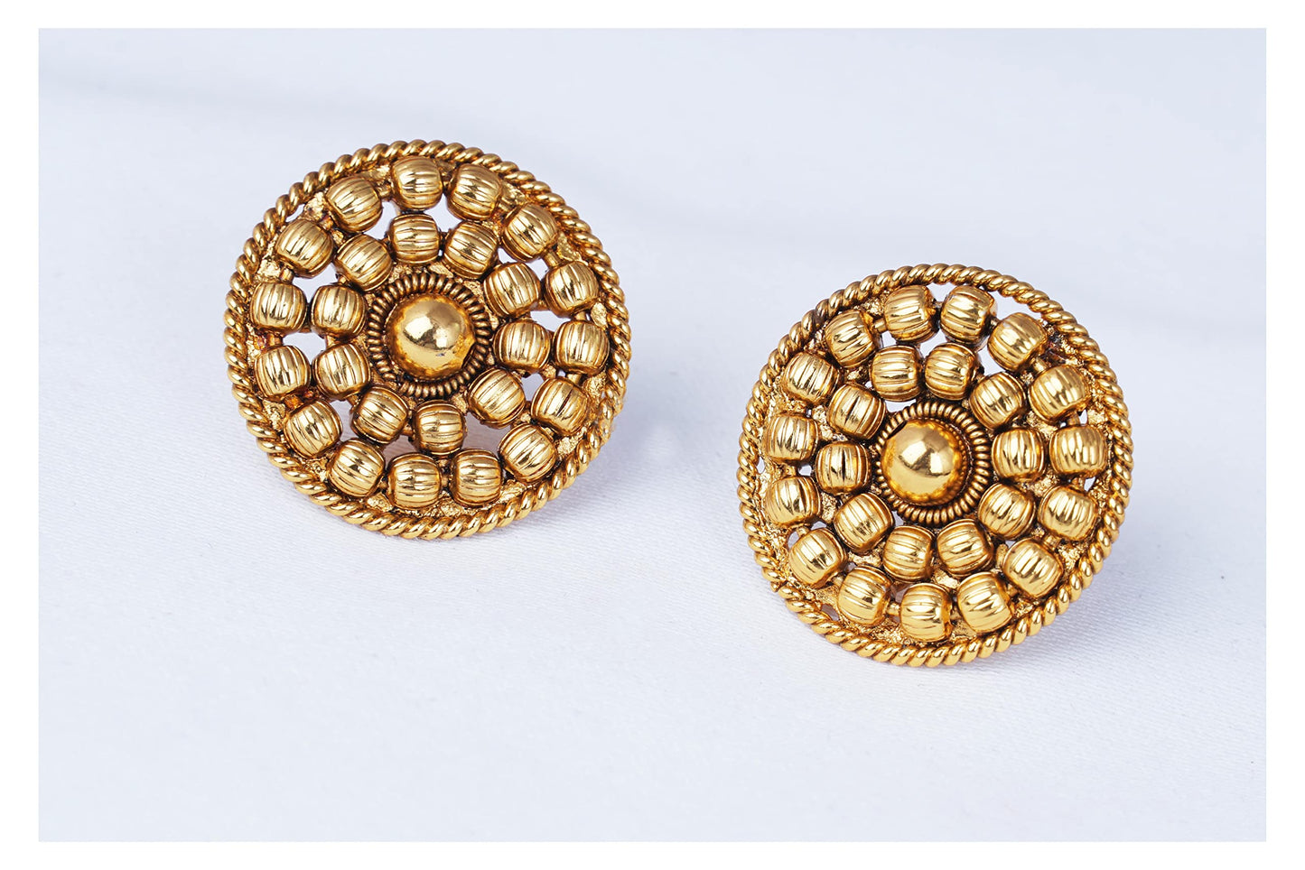 Elegant Gold-Plated Stud Earrings – Minimalist Jewelry for Daily Wear