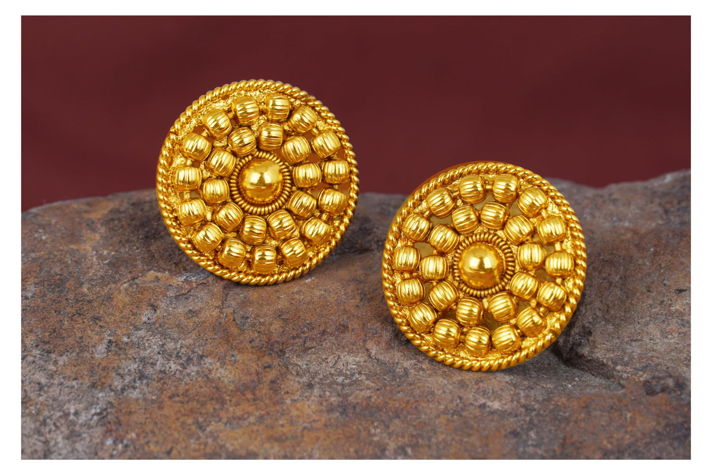 Elegant Gold-Plated Stud Earrings – Minimalist Jewelry for Daily Wear