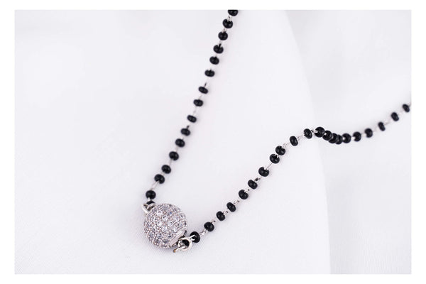 Women'S Silver Plated American Diamond Studded Single Ball Pendant Short Chain Mangalsutra