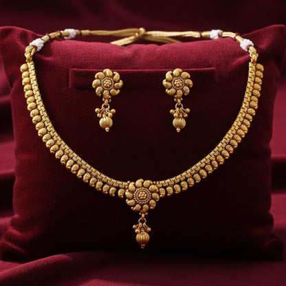 And 1 G Golden Gold Plated Kaerie Necklace Set With Earring