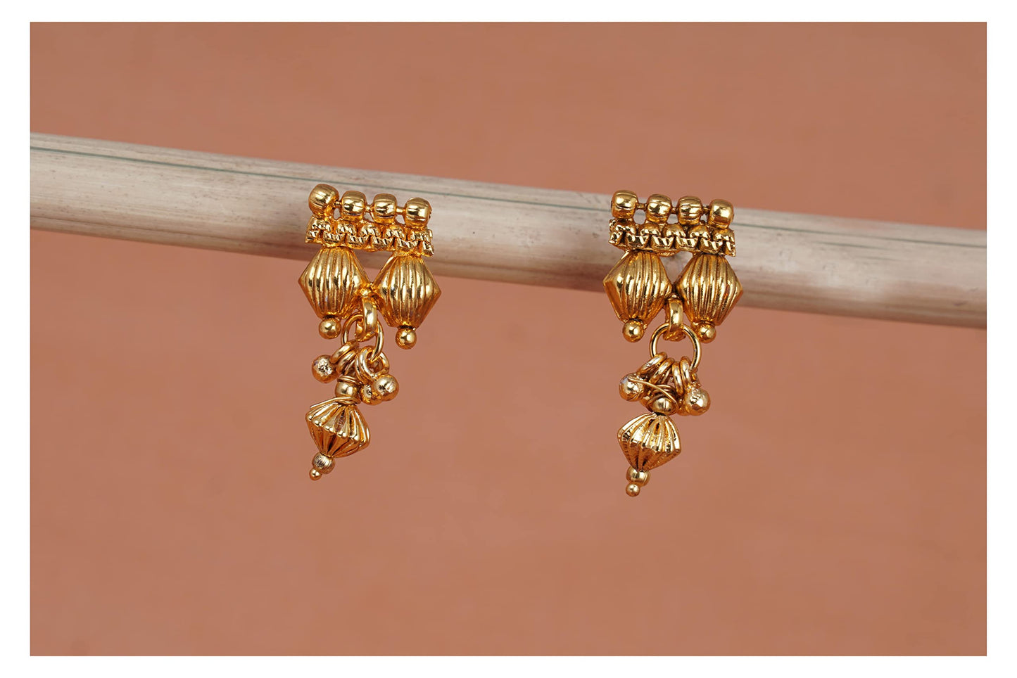 Gold Plated Necklace Set With Adjustable Thread .