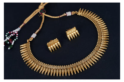 Copper Gold Plated Necklace Set With Adjustable Thread .