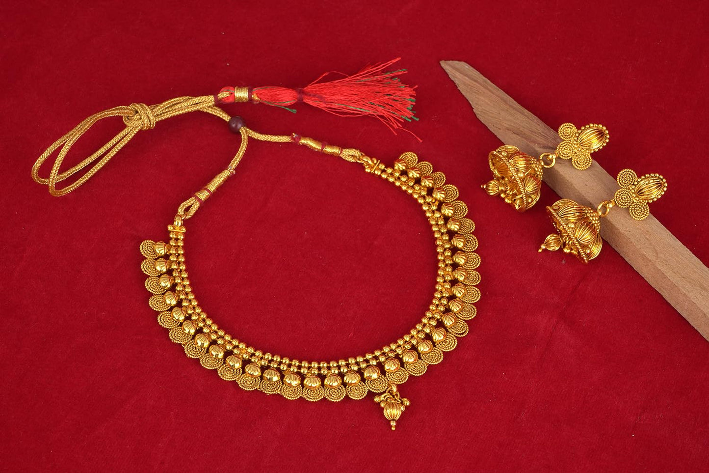 One Gram Gold Plated Short Choker Necklace Set With Jhumki Earrings & Adjustable Thread