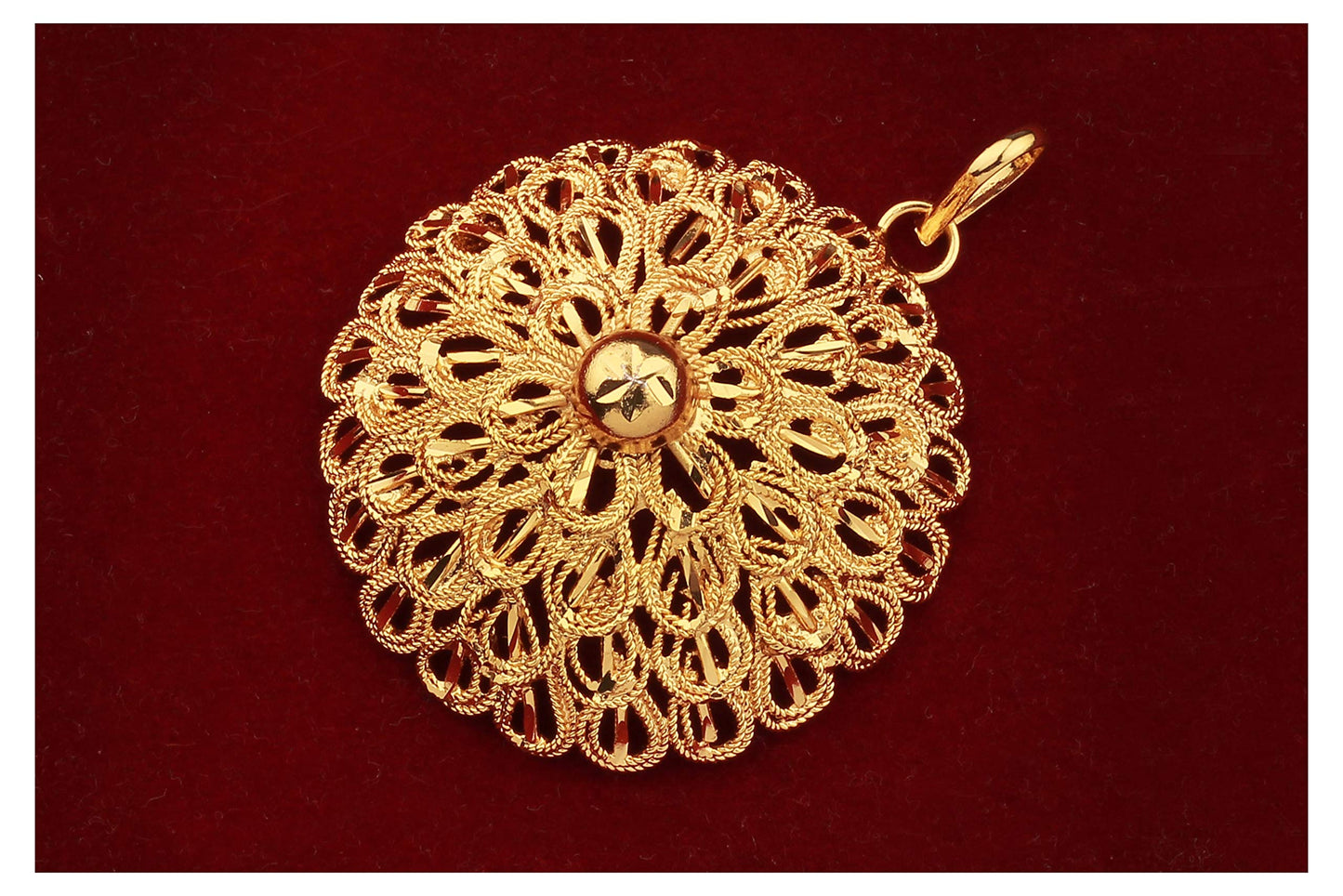 Gold-Plated Floral Pendant – Heartfelt Romantic Gift for Her