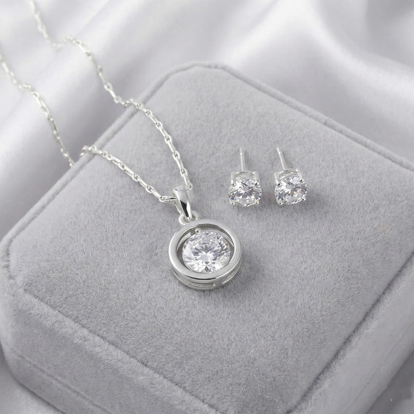 Romantics Day Ideafor Herwomen Wifegirlfriendloverfiancecrush Silver Plated Cz Heart Solitaire Pendant With Chain